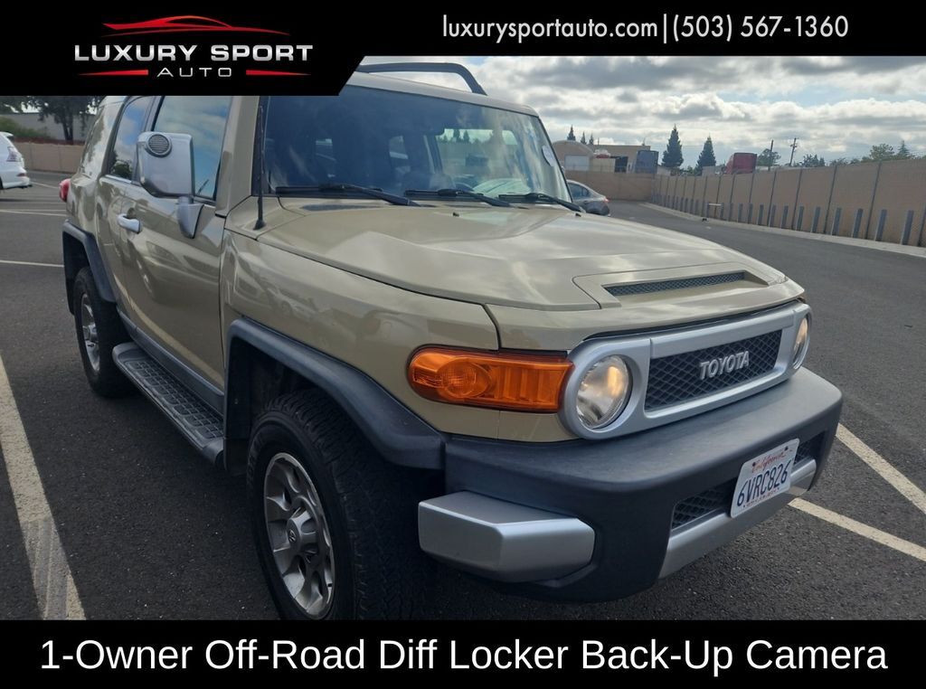 2012 Toyota FJ Cruiser Off-Road Pkg Tigard OR