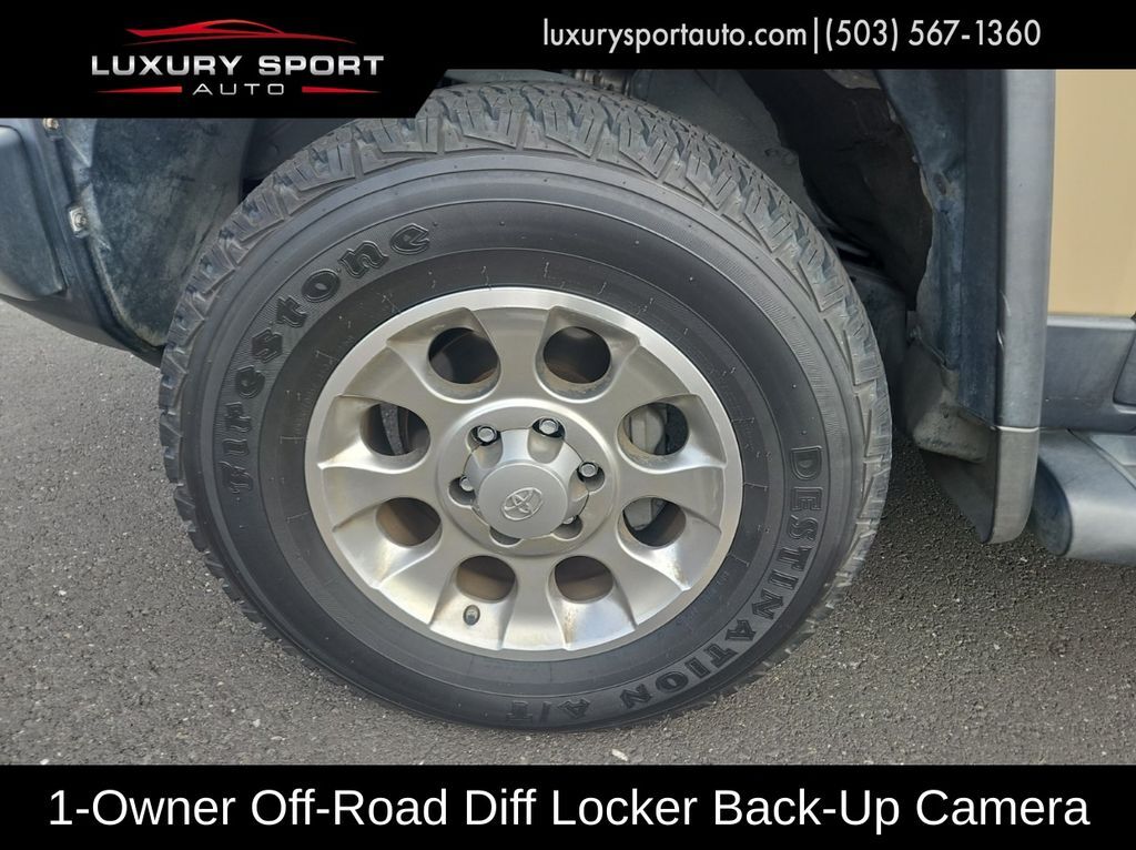 2012 Toyota FJ Cruiser Off-Road Pkg Tigard OR