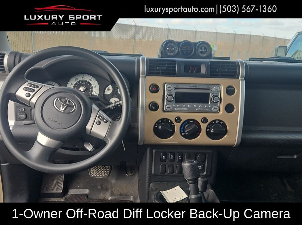 2012 Toyota FJ Cruiser Off-Road Pkg Tigard OR