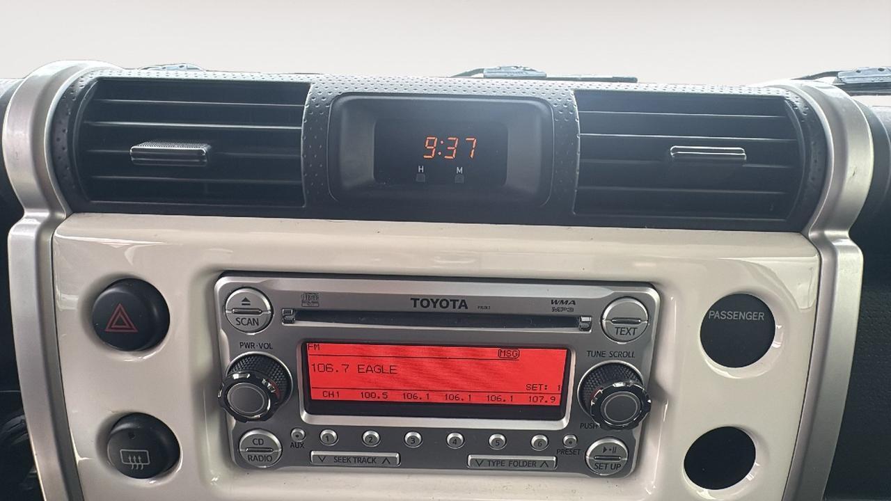 2012 Toyota FJ Cruiser SR  Selma TX
