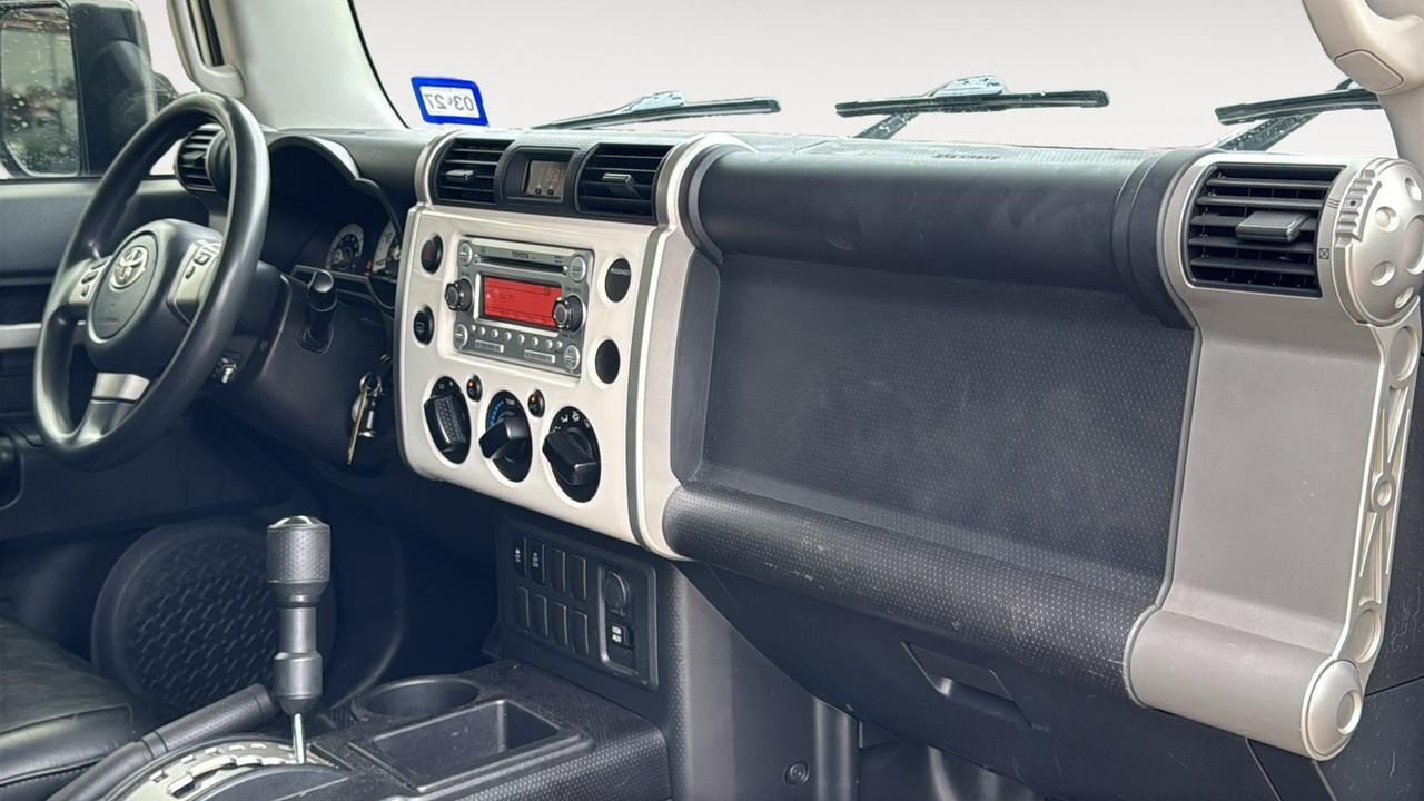 2012 Toyota FJ Cruiser SR  Selma TX