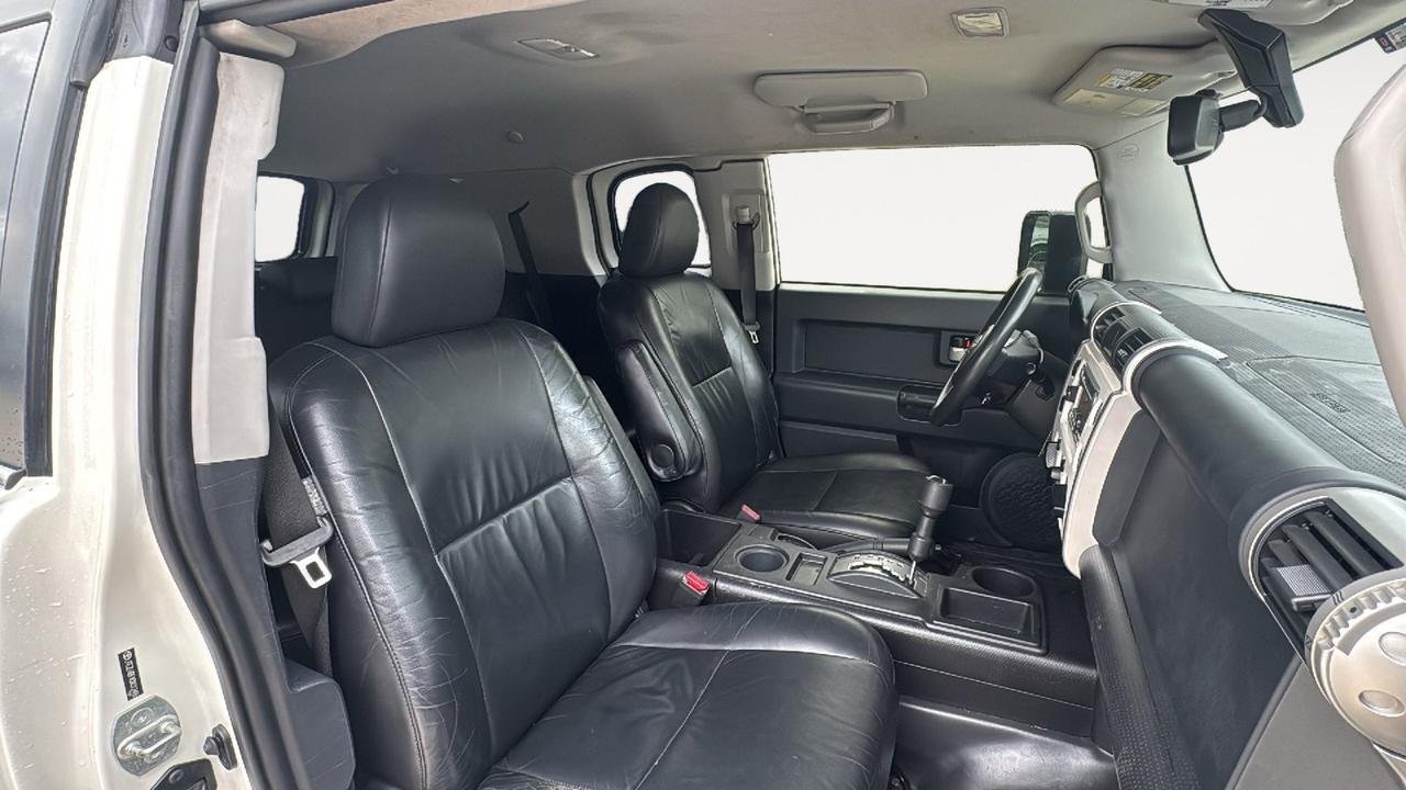 2012 Toyota FJ Cruiser SR  Selma TX