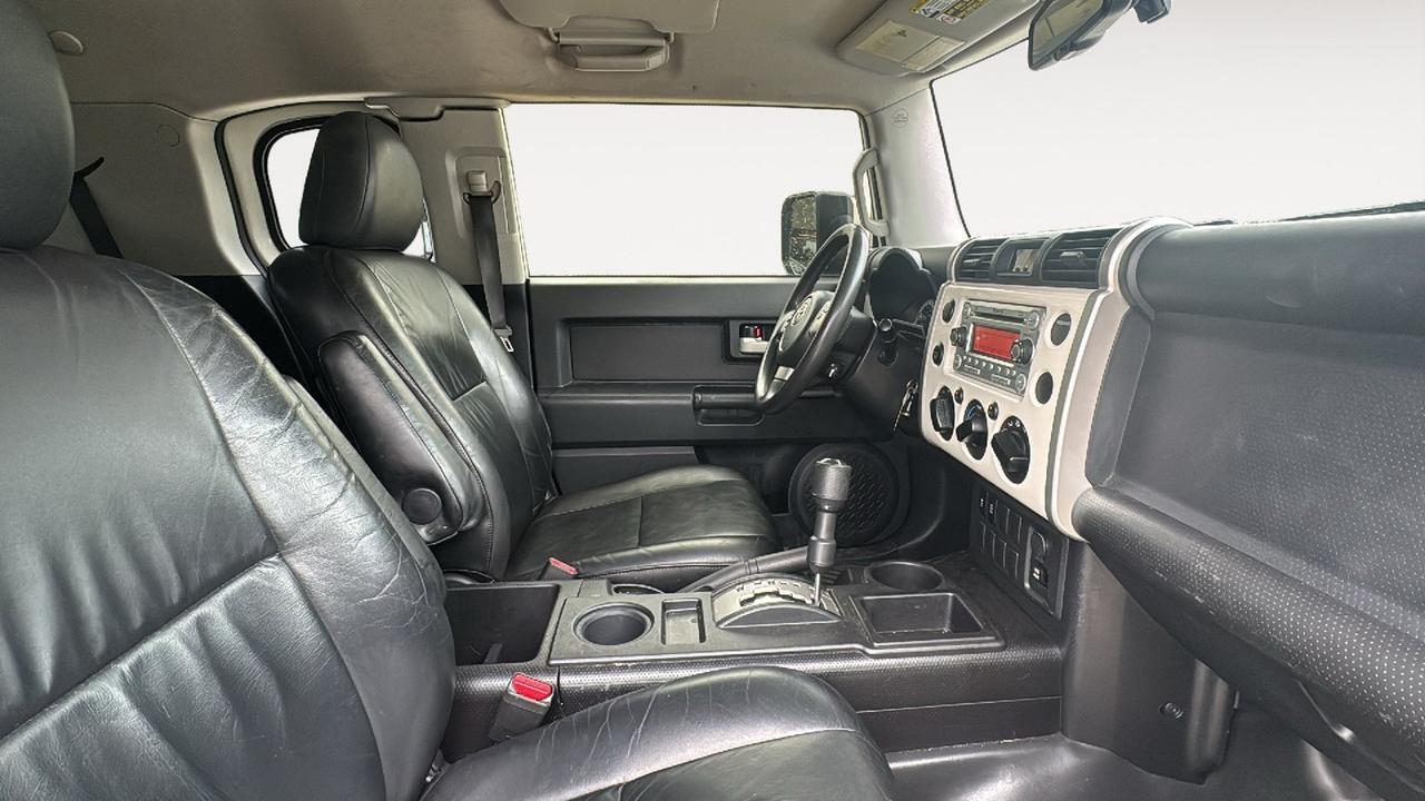 2012 Toyota FJ Cruiser SR  Selma TX