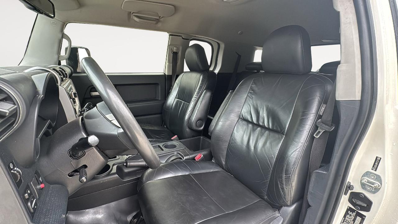 2012 Toyota FJ Cruiser SR  Selma TX
