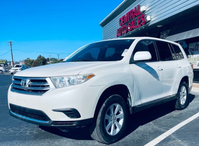 2012 Toyota Highlander - SA SE