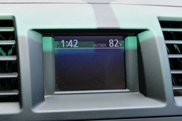 2012 Toyota Highlander / Tech Package / Third Row! High Point NC