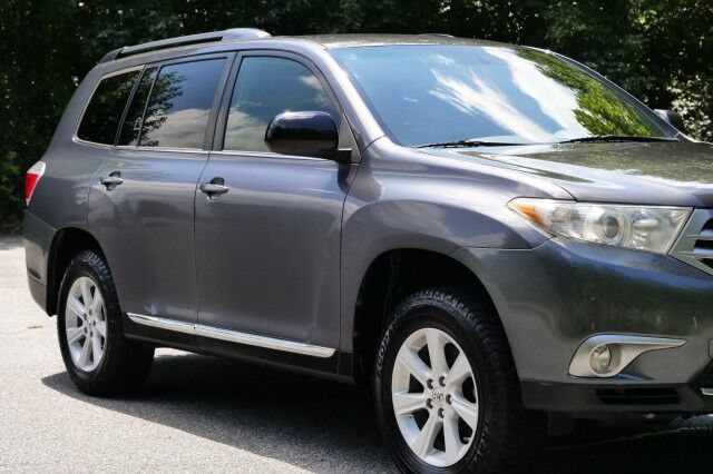 2012 Toyota Highlander / Tech Package / Third Row! High Point NC