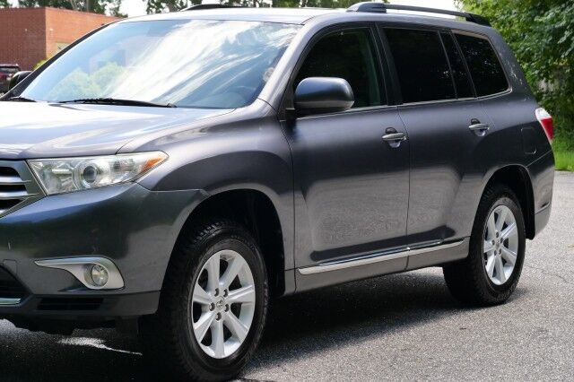 2012 Toyota Highlander / Tech Package / Third Row! High Point NC