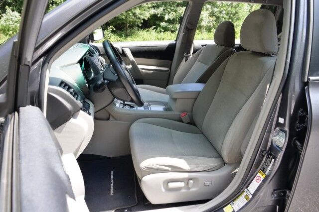 2012 Toyota Highlander / Tech Package / Third Row! High Point NC