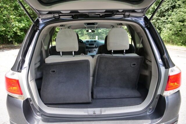 2012 Toyota Highlander / Tech Package / Third Row! High Point NC