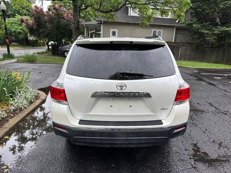 2012 Toyota Highlander 4WD V6 w/ 3rd Row and Tech Pkg Arlington VA