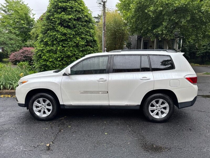 2012 Toyota Highlander 4WD V6 w/ 3rd Row and Tech Pkg Arlington VA