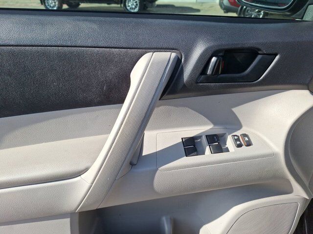 2012 Toyota Highlander Base Hurst TX