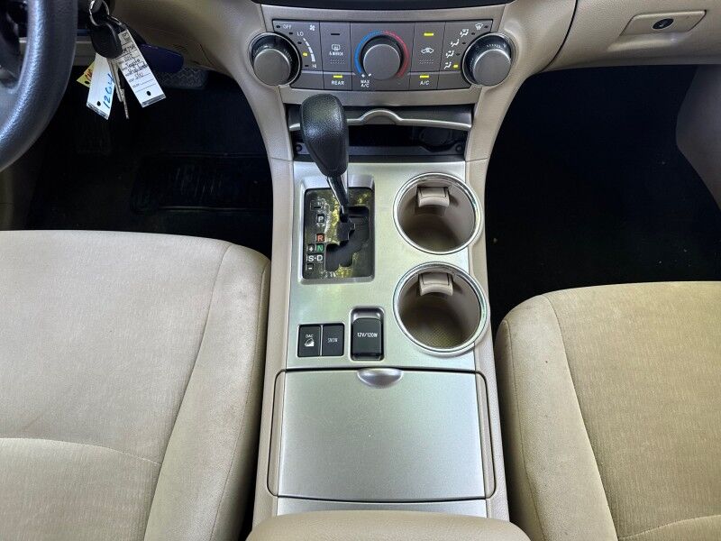 2012 Toyota Highlander Base V6 (A5) Arlington VA