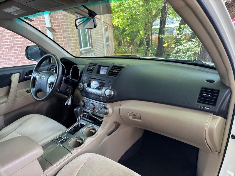 2012 Toyota Highlander Base V6 (A5) Arlington VA