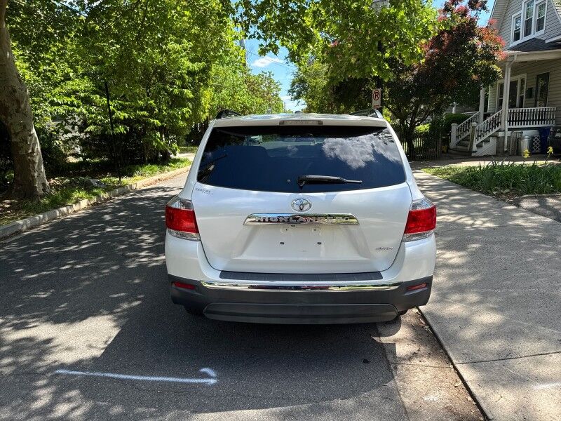 2012 Toyota Highlander Base V6 (A5) Arlington VA
