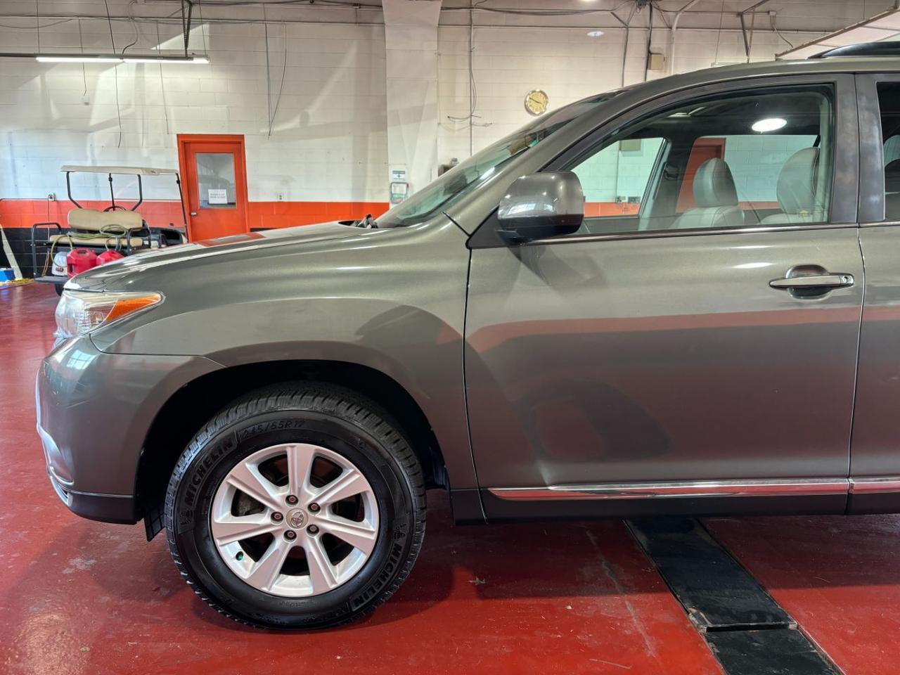 2012 Toyota Highlander Base V6 Franklin OH
