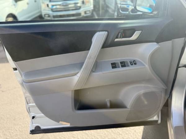 2012 Toyota Highlander Base V6 Mesa AZ