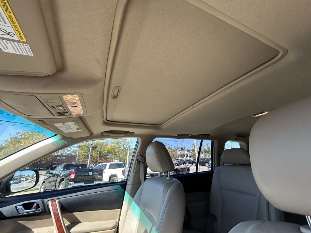 2012 Toyota Highlander Hybrid Limited Crestwood KY