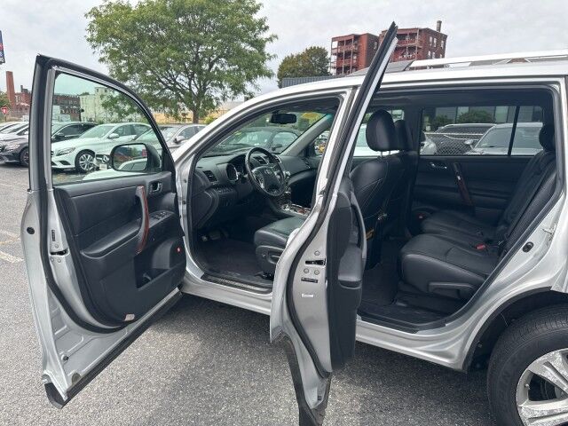 2012 Toyota Highlander Limited Worcester MA