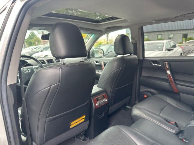 2012 Toyota Highlander Limited Worcester MA