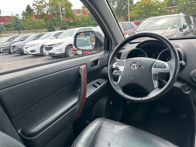 2012 Toyota Highlander Limited Worcester MA