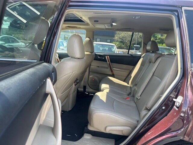 2012 Toyota Highlander Limited Worcester MA