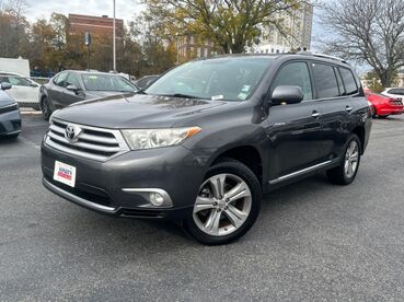 2012_Toyota_Highlander_Limited_ Worcester MA