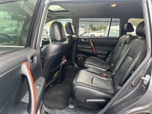 2012 Toyota Highlander Limited Worcester MA 2012 Toyota Highlander Limited Worcester MA