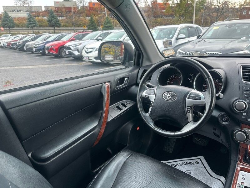 2012 Toyota Highlander Limited Worcester MA 2012 Toyota Highlander Limited Worcester MA