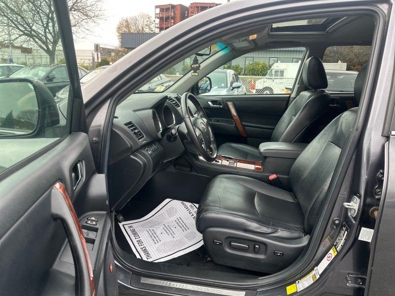 2012 Toyota Highlander Limited Worcester MA 2012 Toyota Highlander Limited Worcester MA