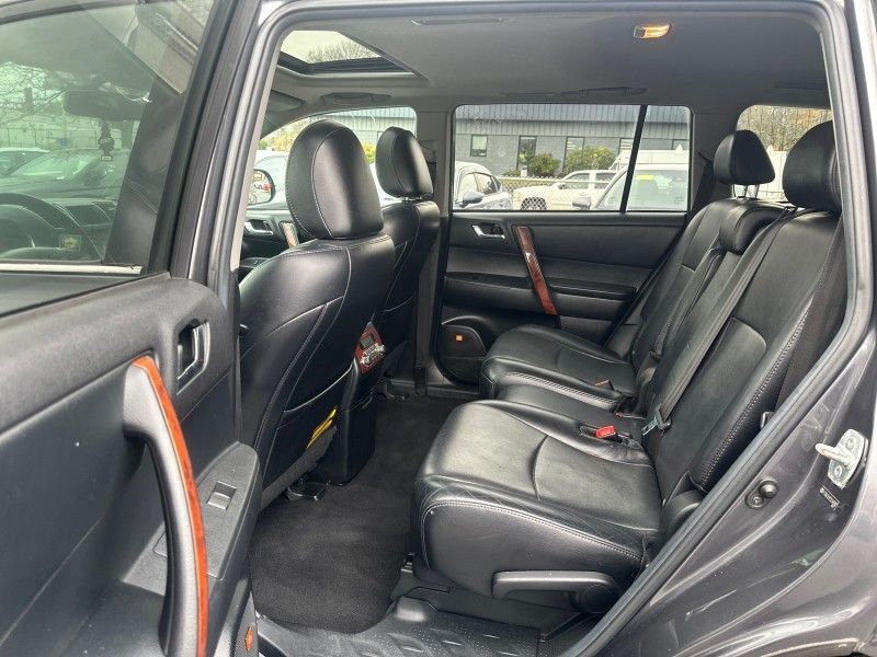 2012 Toyota Highlander Limited Worcester MA 2012 Toyota Highlander Limited Worcester MA