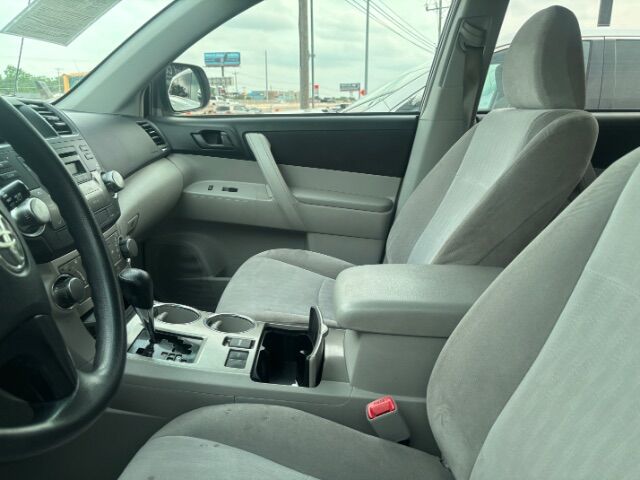 2012 Toyota Highlander SE