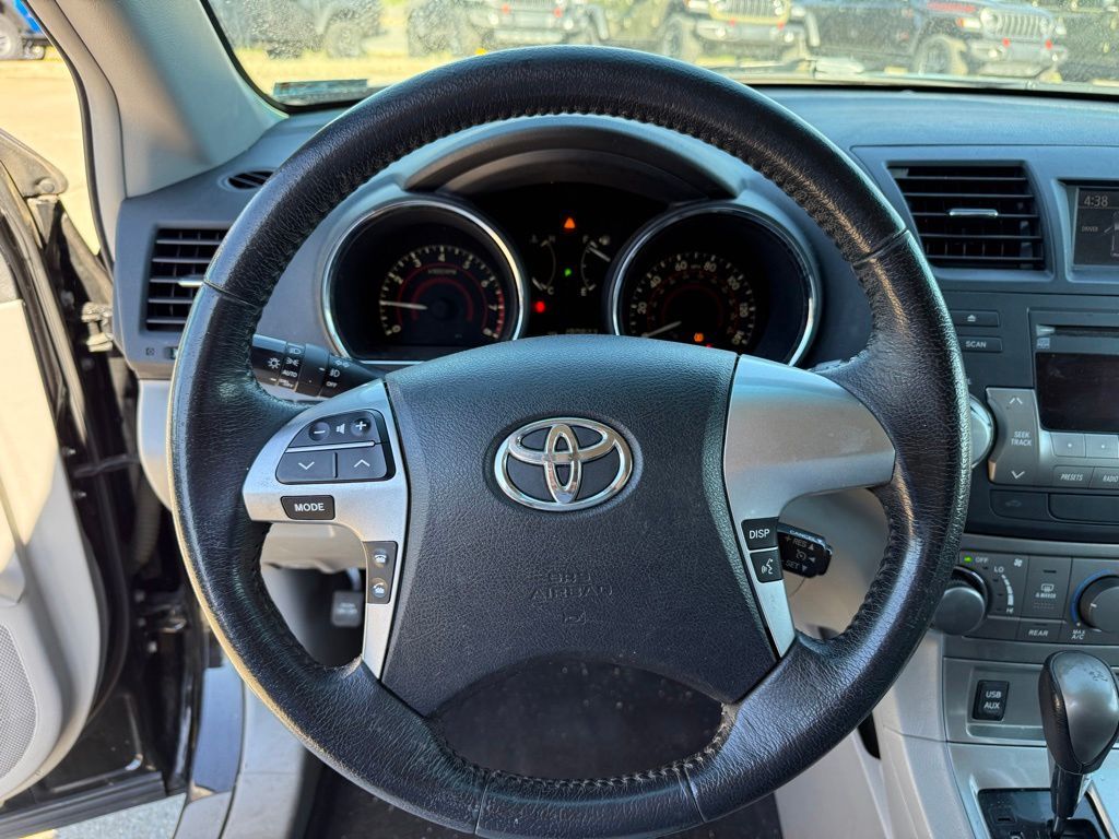 2012 Toyota Highlander SE Crestwood KY