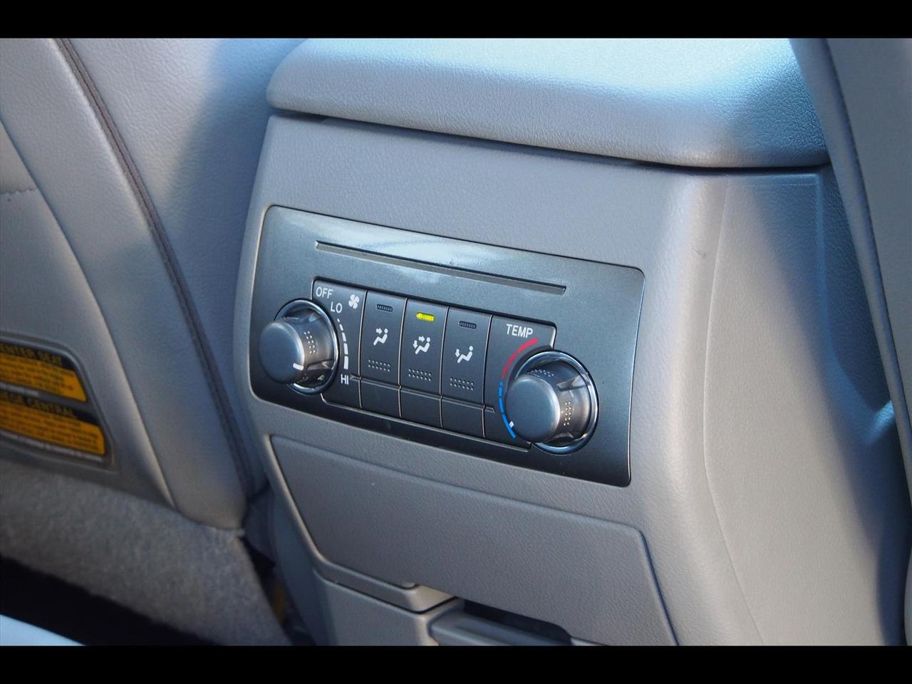 2012 Toyota Highlander SE