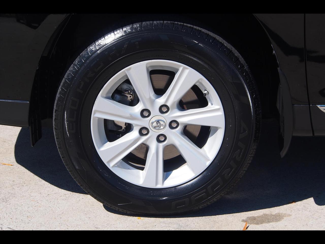2012 Toyota Highlander SE