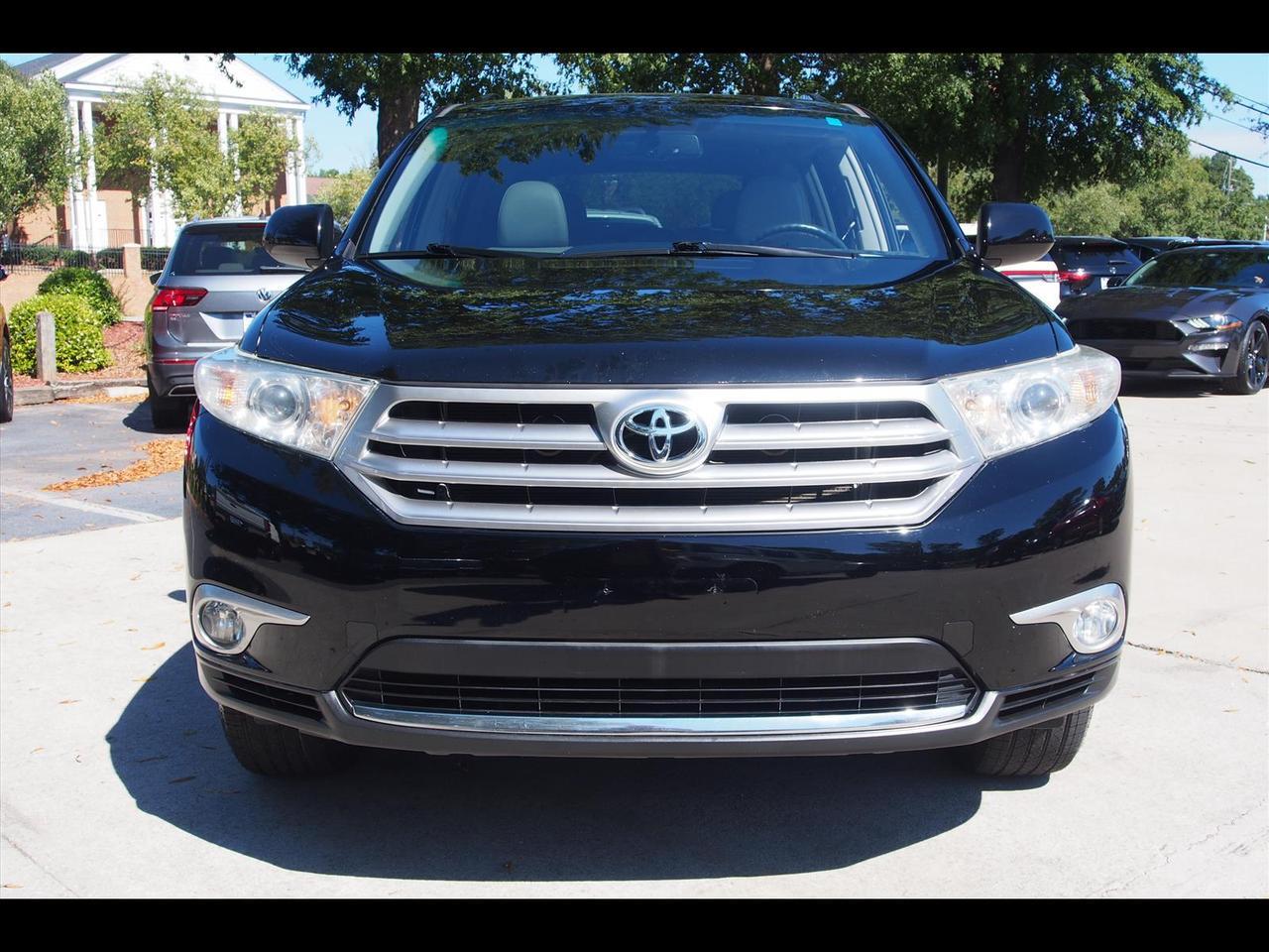 2012 Toyota Highlander SE