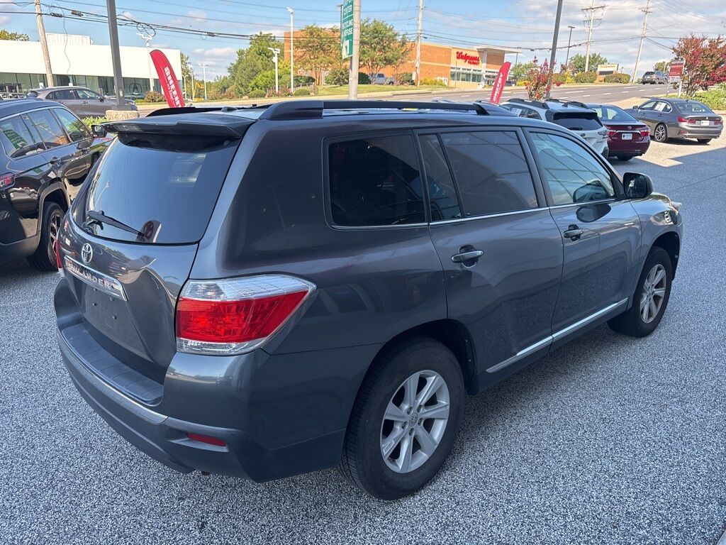 2012 Toyota Highlander SE