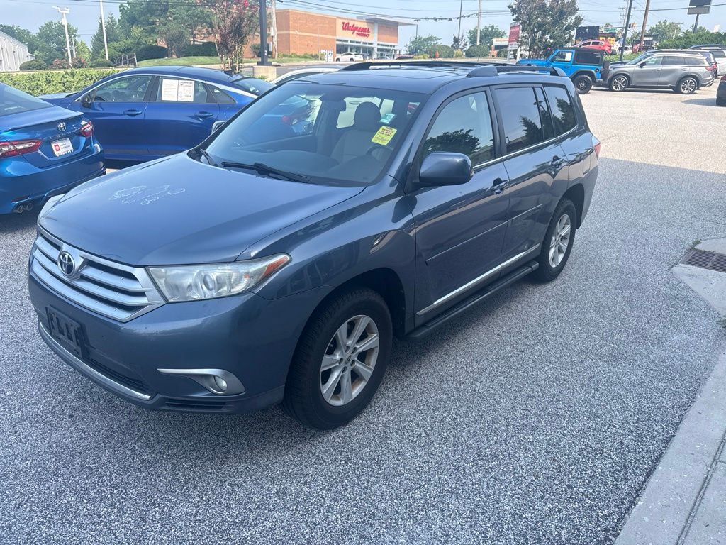 2012 Toyota Highlander SE