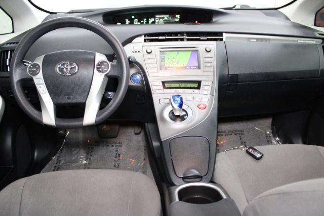 2012 Toyota Prius Plug-in Advanced