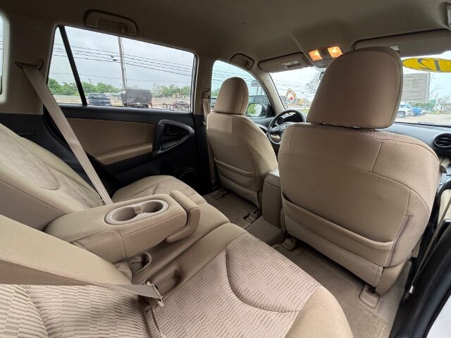 2012 Toyota RAV4 BASE I4 2WD Austin TX