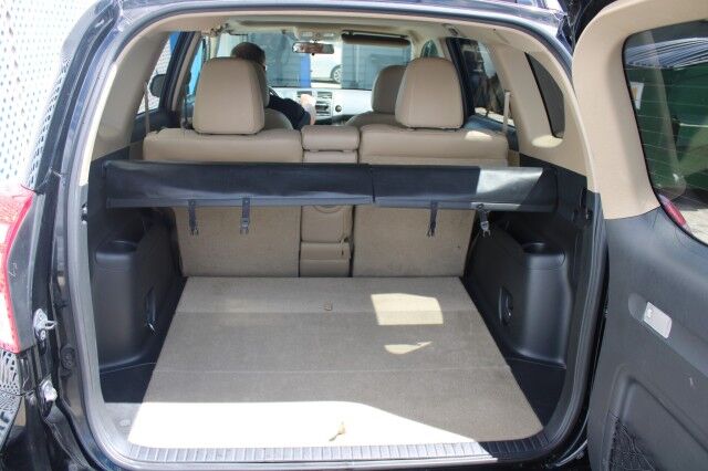 2012 Toyota RAV4 Limited photo 8