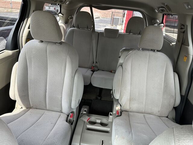 2012 Toyota Sienna 7-PASS  V6 LE College Park GA