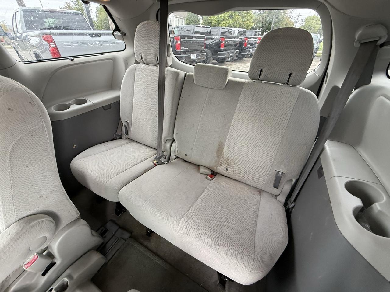 2012 Toyota Sienna Base Crestwood KY