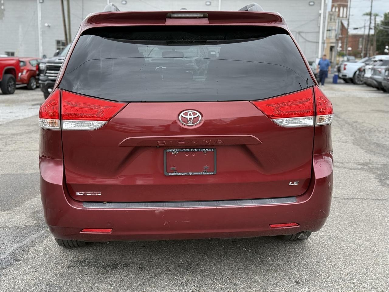 2012 Toyota Sienna Base Crestwood KY
