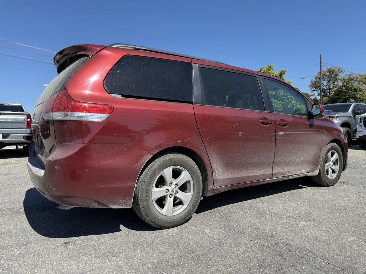 2012 Toyota Sienna Base Crestwood KY
