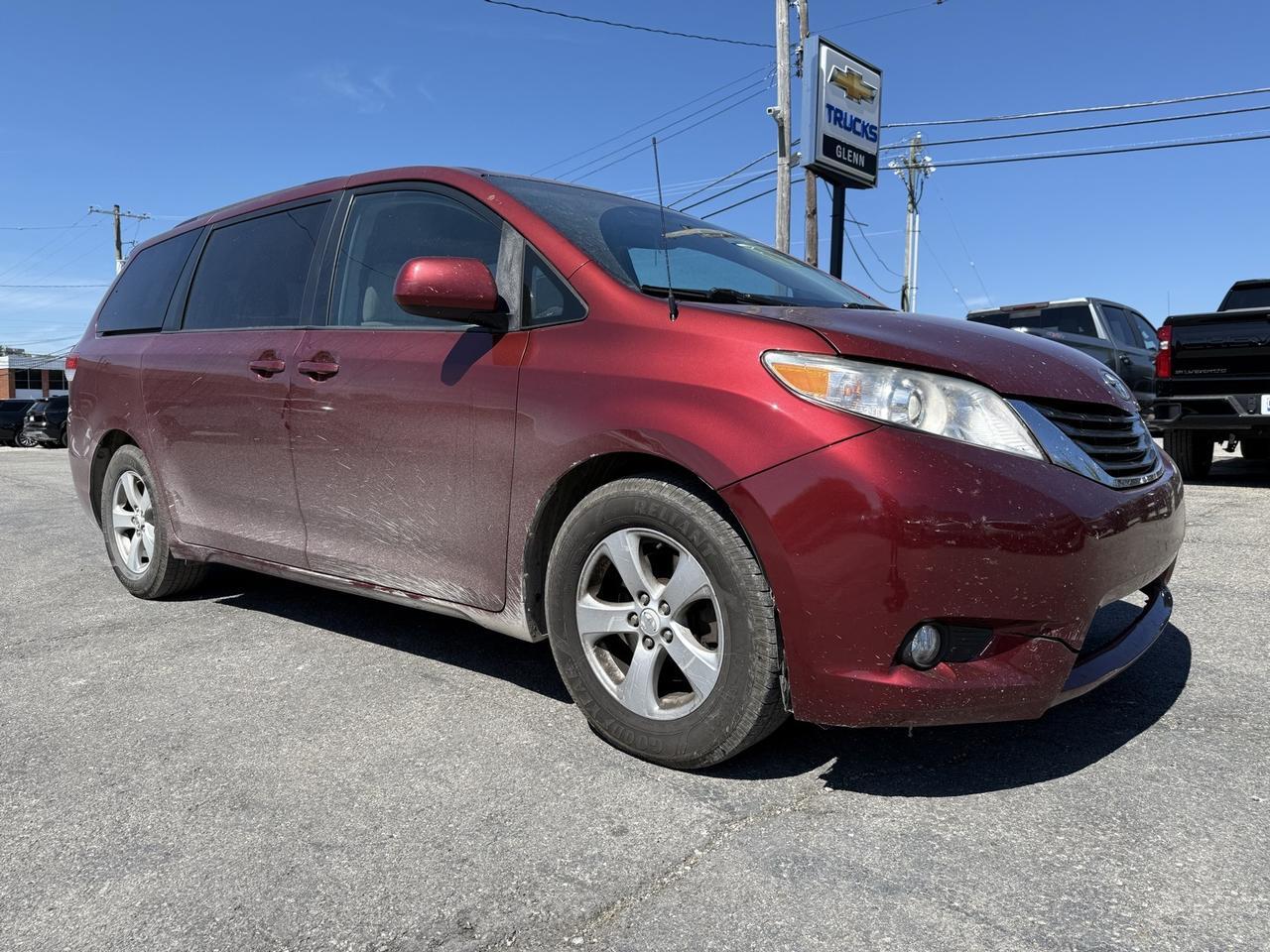 2012 Toyota Sienna Base Crestwood KY