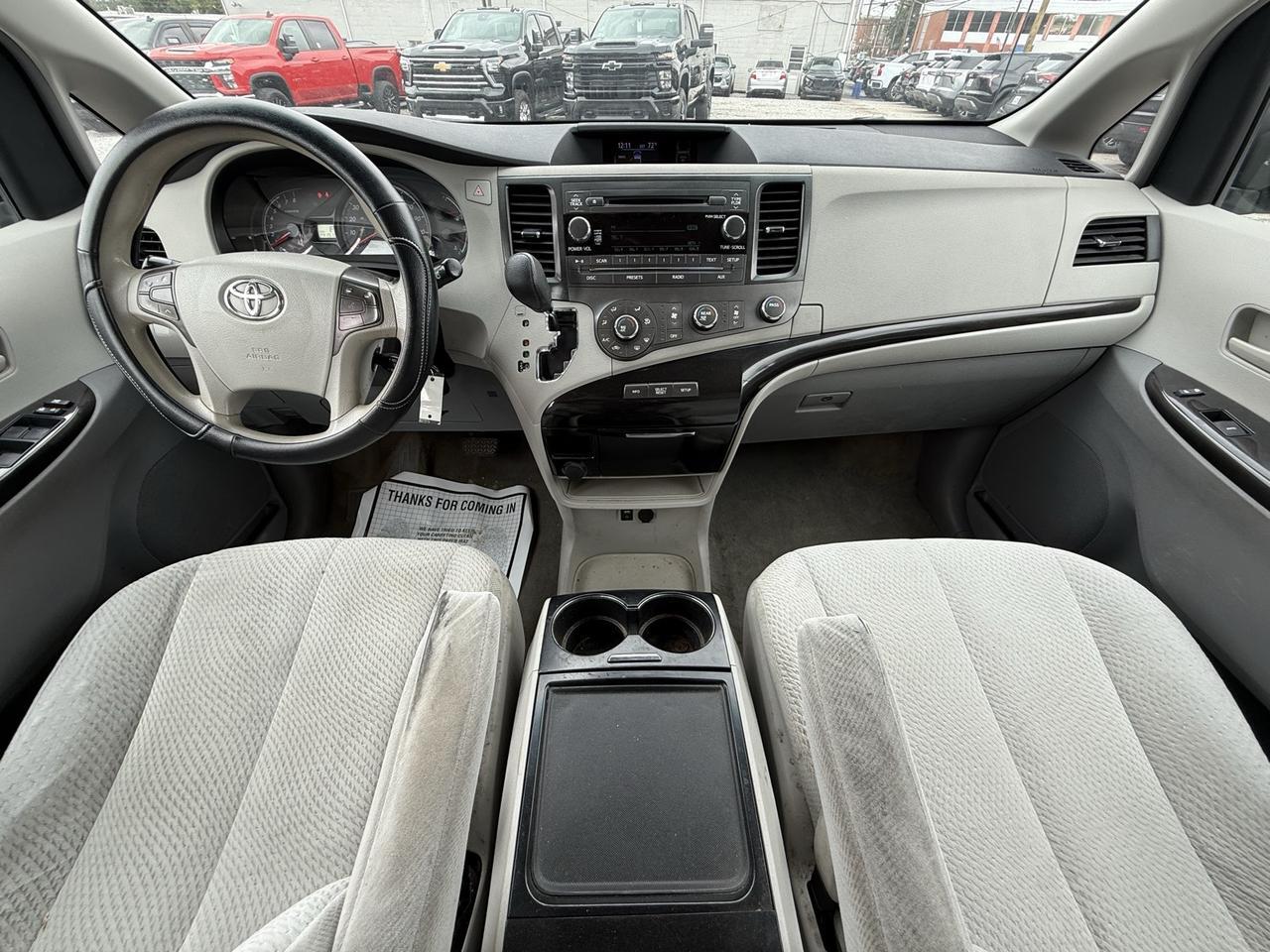 2012 Toyota Sienna Base Crestwood KY