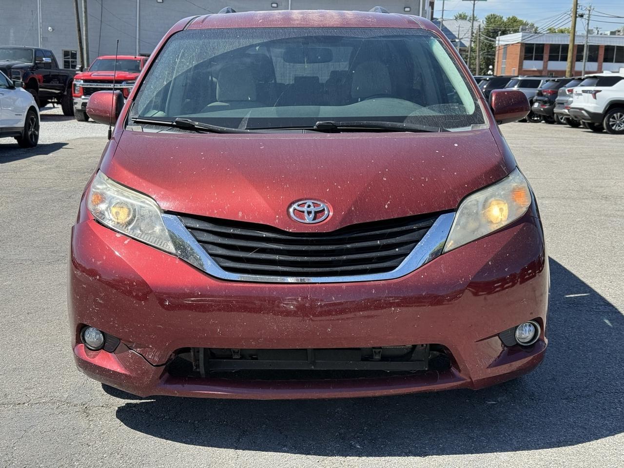 2012 Toyota Sienna Base Crestwood KY