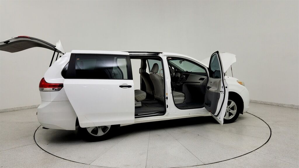 2012 Toyota Sienna Base Laurel MD